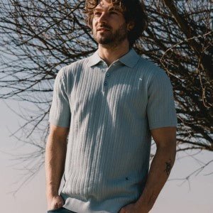 Kultivate herenkleding: stijlvolle t-shirts en polo's voor elke dag - Capuchon Fashion