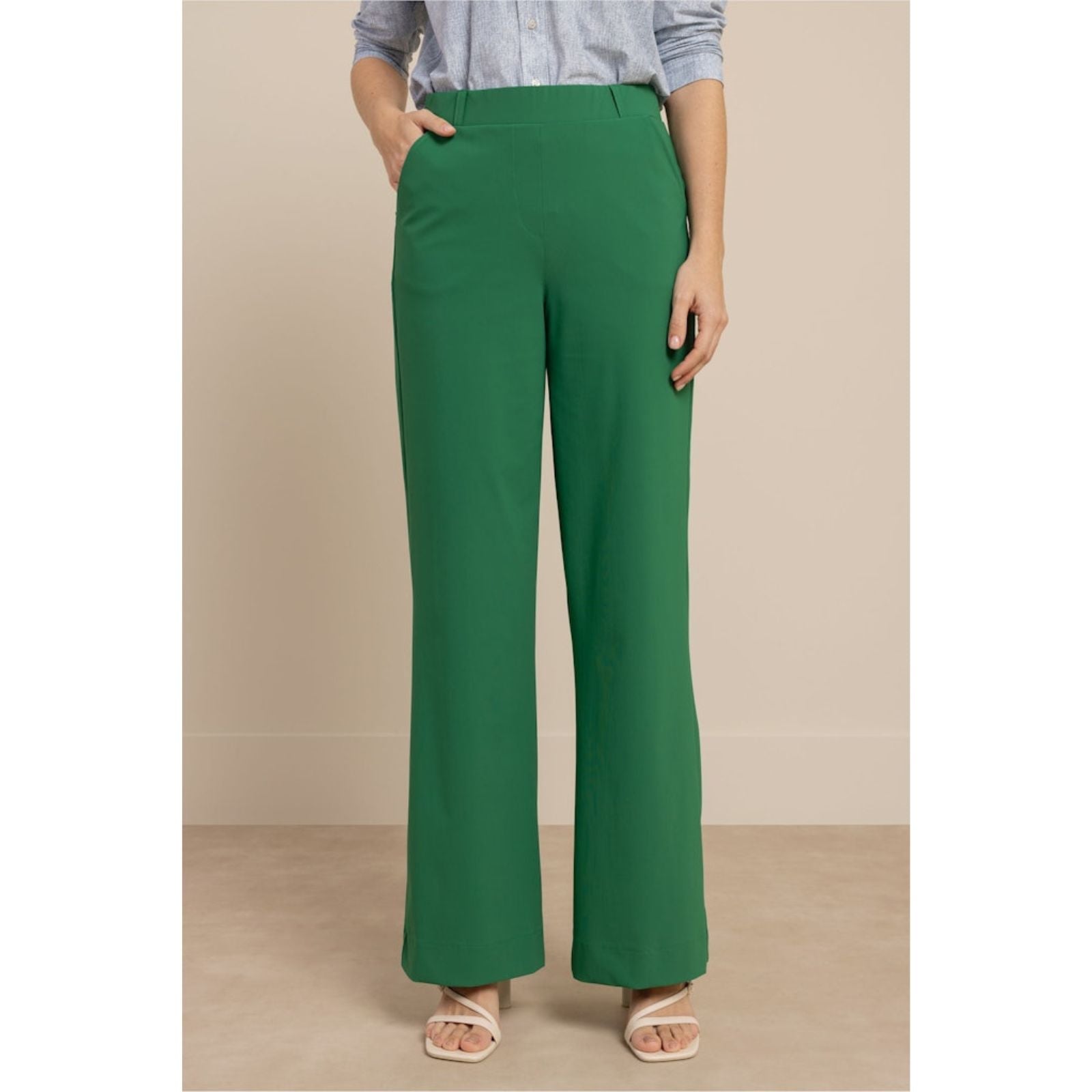Grass Green travel trouser Marilon - Capuchon Fashion