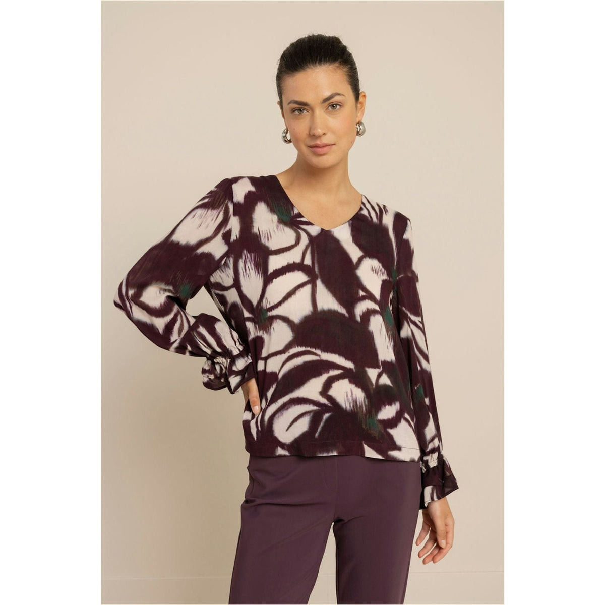 Multi Color v-hals top Paula Flower - Capuchon Fashion