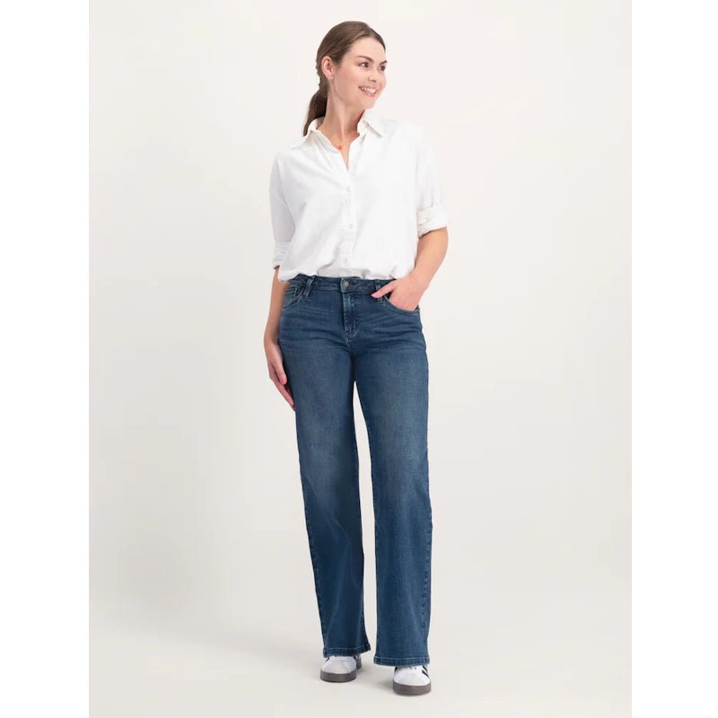 Sky Blue straight fit jeans Sophie - Capuchon Fashion