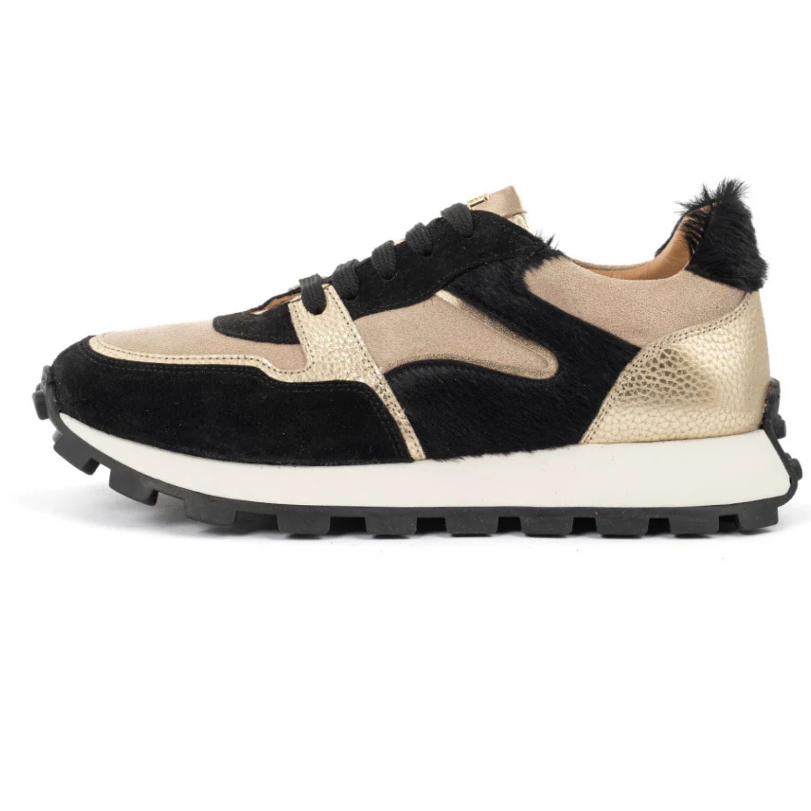 Zwart met gouden details sneaker Livia - Capuchon Fashion
