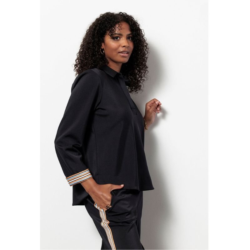 Zwarte shiny bonded top Marleen - Capuchon Fashion