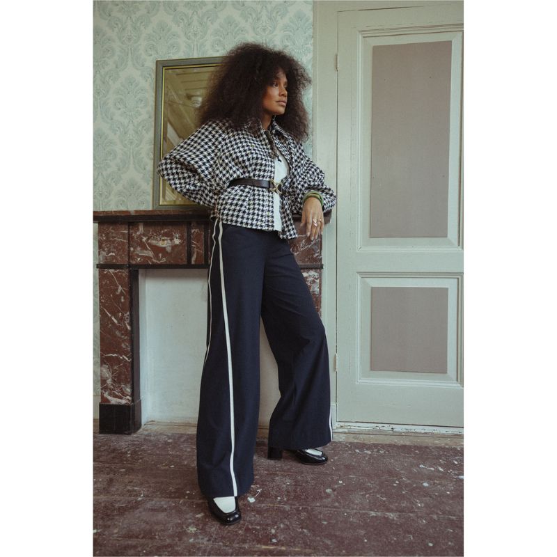 Donkerblauwe travel trousers Levie - Capuchon Fashion