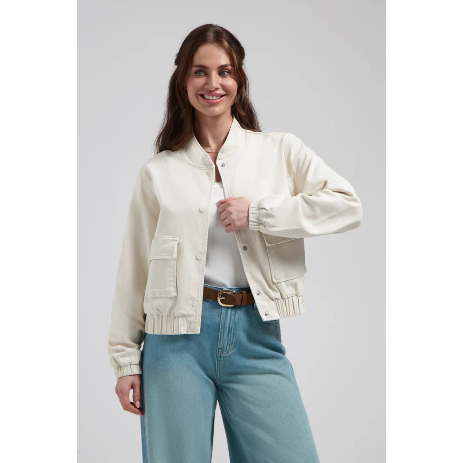 Soft White denim bomberjacket Kyra