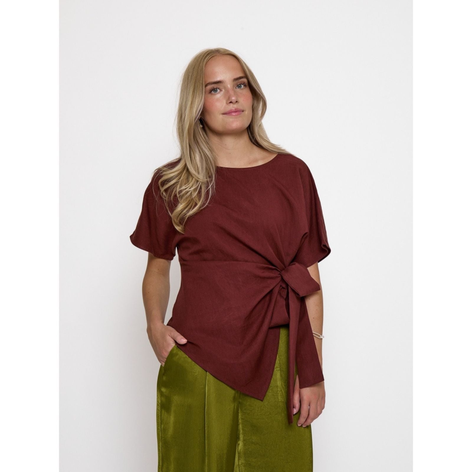 Maroon Red lyocell blouse Rebecca - Capuchon Fashion