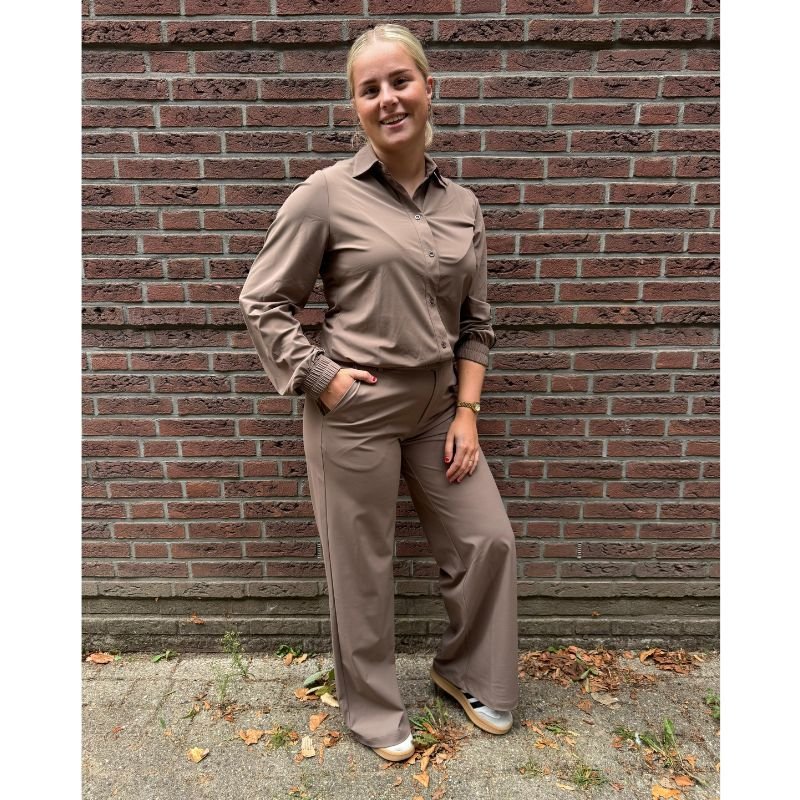 Mocha wide fit travel broek Miriam - Capuchon Fashion