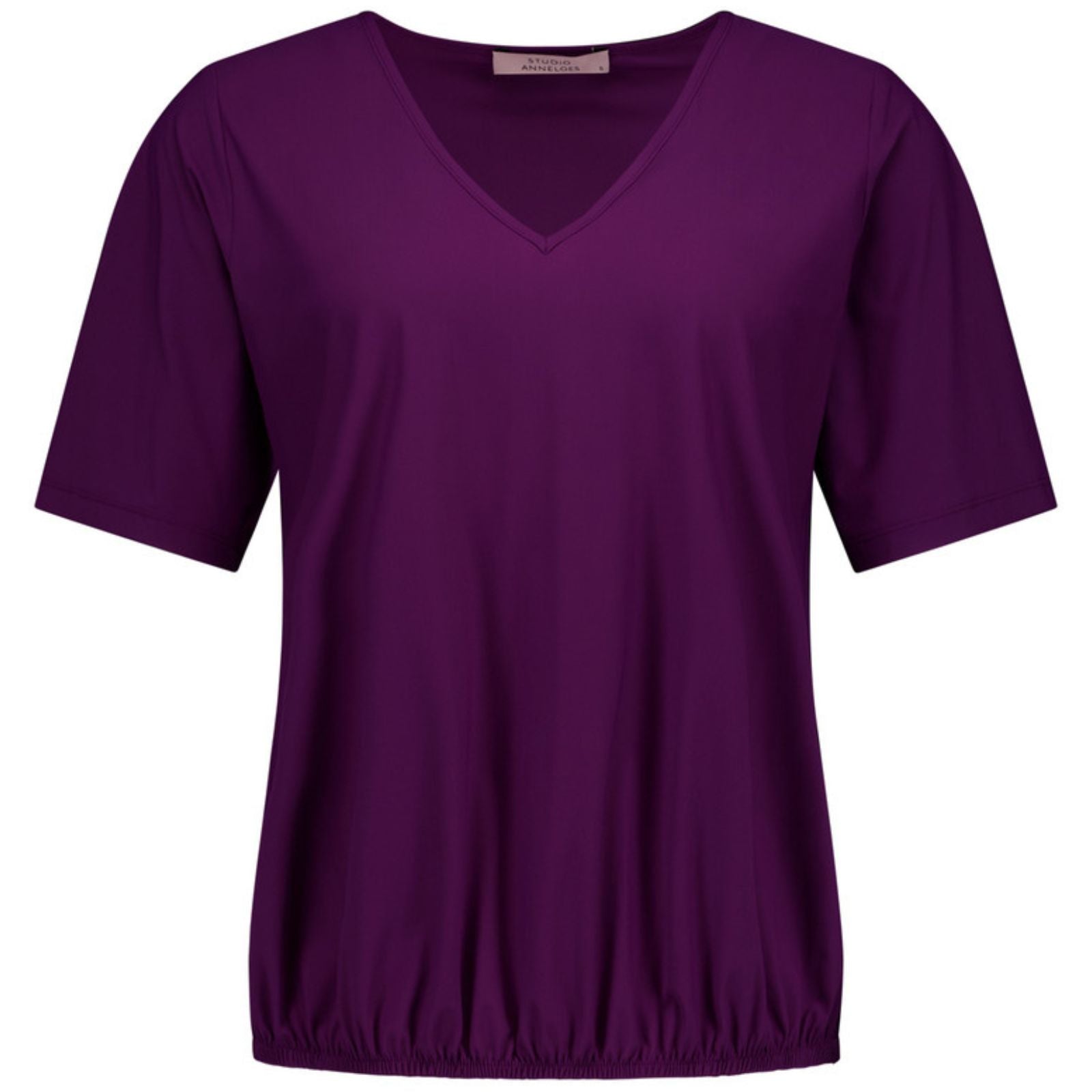 Plum light travel v-neck top Vicky