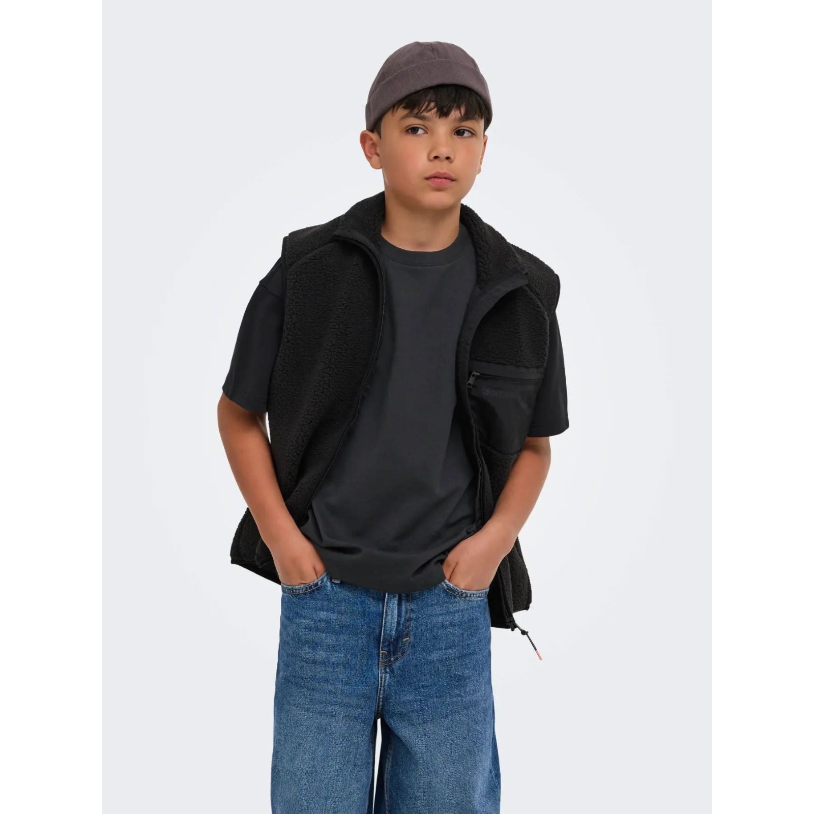 Zwart airflex boxy t-shirt Caspian - Capuchon Fashion