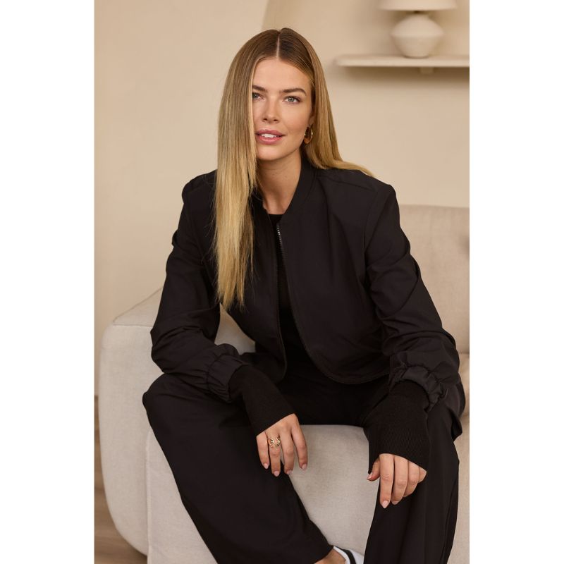 Zwarte travel jacket Benja bomber - Capuchon Fashion