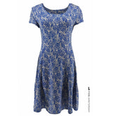 Kobaltblauw geprinte jurk Aster Mossel - Capuchon Fashion